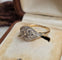 52 Art déco - Bague en or jaune, platine et diamant 58 Facettes 743
