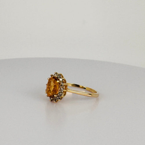 https://cdn.shopify.com/s/files/1/0829/5212/6812/files/Vintage14KYellowGoldEntourageRingwithCitrinefrontleft.jpg?v=1785918402