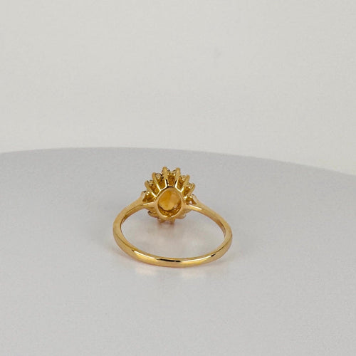 https://cdn.shopify.com/s/files/1/0829/5212/6812/files/Vintage14KYellowGoldEntourageRingwithCitrineback.jpg?v=1785918402