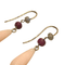 Boucles d'oreilles en or blanc, opales, labradorites et rubis 58 Facettes T241