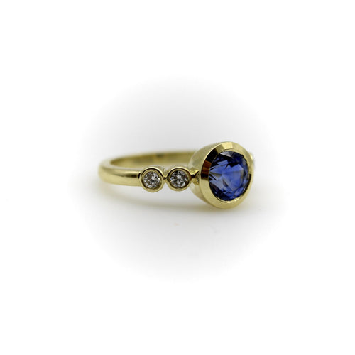 Bague 48 Signature - Bague en or 18 ct avec saphir et diamants 58 Facettes 11183