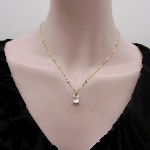 Pendentif Signature - Pendentif en or 14K et pierre de lune arc-en-ciel 58 Facettes 11186