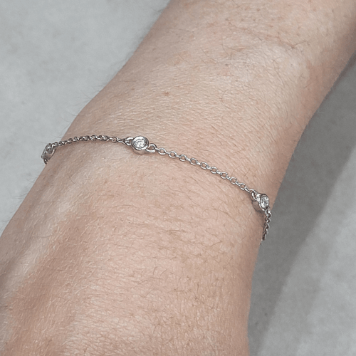 Bracelet en or blanc 18k et diamants 58 Facettes TA102
