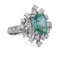 54 Bague en or blanc 18 kt avec émeraude et diamants 58 Facettes AN730 (0599)