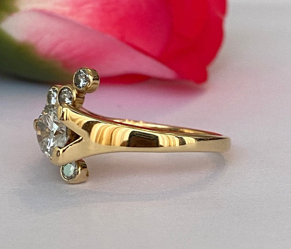 56 Bague cocktail vintage en or jaune 18 ct et diamants 58 Facettes ring