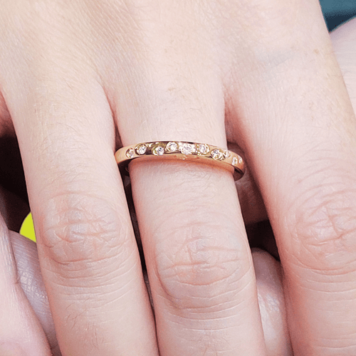 54 Bague en or rose 18 ct et diamants 58 Facettes S76