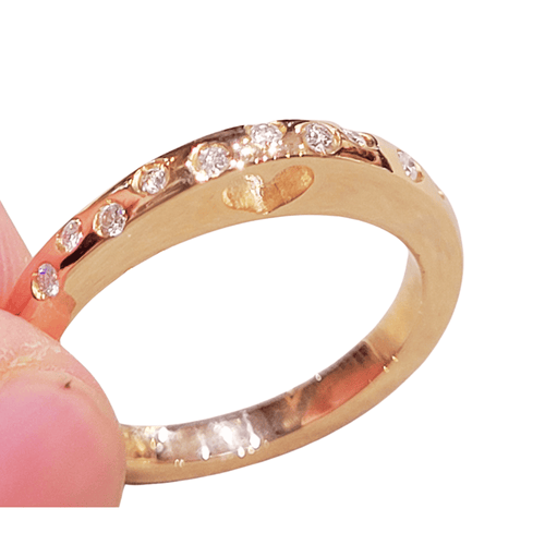 54 Bague en or rose 18 ct et diamants 58 Facettes S76