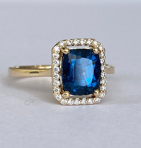 53 ALGT - Bague en or jaune 18 ct avec spinelle et diamants 58 Facettes ring