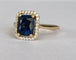 53 ALGT - Bague en or jaune 18 ct avec spinelle et diamants 58 Facettes ring