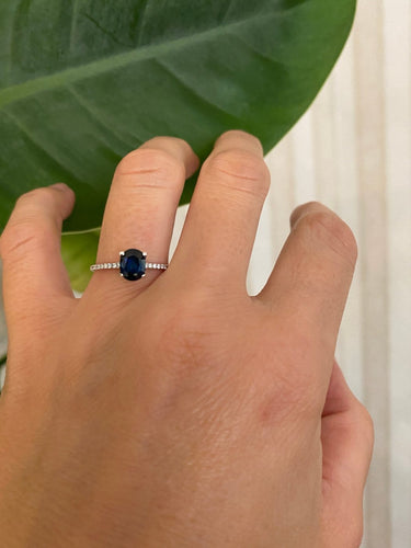 52 Diana - Bague en or blanc 18 kt, saphir et diamants 58 Facettes ring