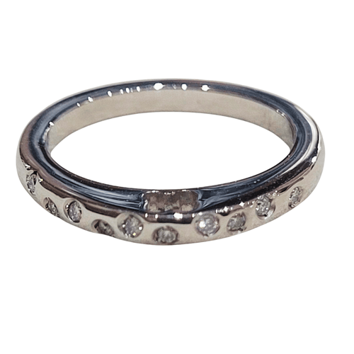 54 Bague en or blanc 18k et diamants 58 Facettes S98