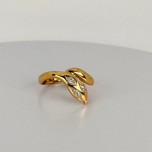 https://cdn.shopify.com/s/files/1/0829/5212/6812/files/Vintage14KYellowGoldSnakeRingwithDiamonds.jpg?v=1786095423