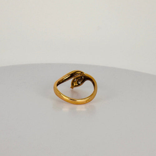 https://cdn.shopify.com/s/files/1/0829/5212/6812/files/Vintage14KYellowGoldSnakeRingwithDiamonds1.jpg?v=1786095421