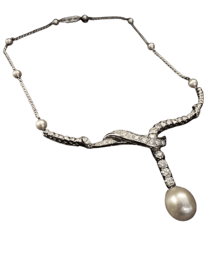 Collier en or blanc avec perle et diamants 58 Facettes COL80