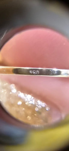 54 Bague en or blanc 18K, saphir bleu et 10 brillants 58 Facettes STBO112