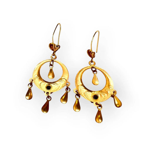 Boucles d’oreilles anciennes en or jaune et pierres rouges type rubis 58 Facettes 330099356