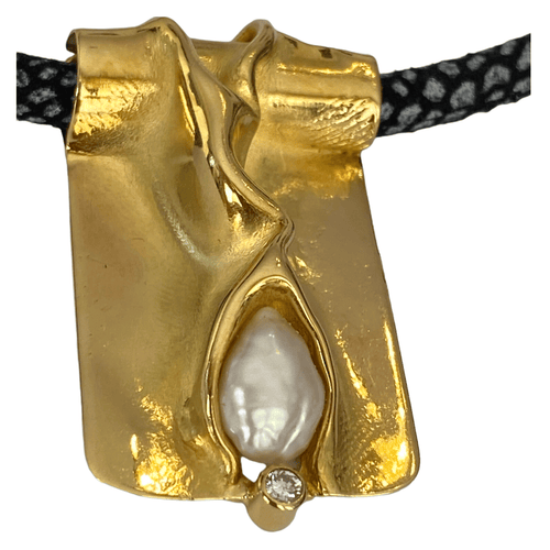 Jean-Pierre De Saedeleer - Collier pendentif en or jaune et perle 58 Facettes collier