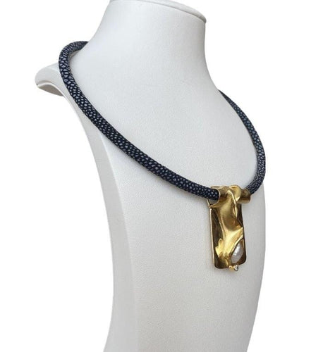 Jean-Pierre De Saedeleer - Collier pendentif en or jaune et perle 58 Facettes collier