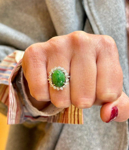 51 Bague en or blanc 18 ct avec jade vert et diamants 58 Facettes 90435