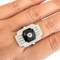 59 Bague en or blanc 18 ct avec diamants et onyx 58 Facettes 286/26 E