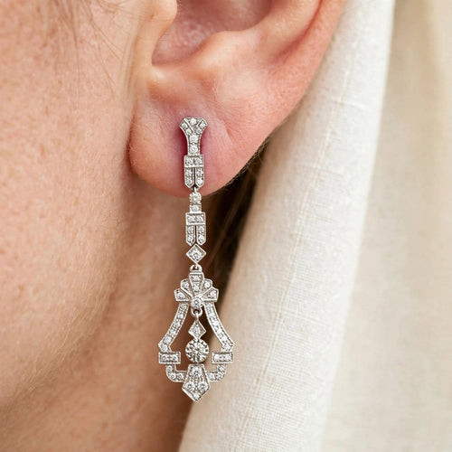 Art déco - Boucles d'oreilles en or blanc 18 kt et diamants 58 Facettes 494/26 G