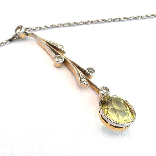 Collier pendentif en or blanc 18 ct avec diamants et péridot 58 Facettes 1921 F