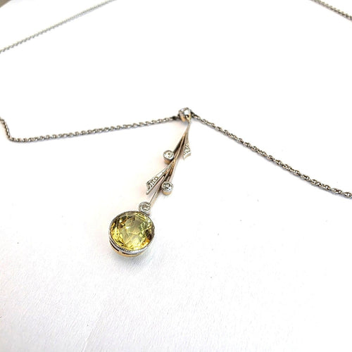 Collier pendentif en or blanc 18 ct avec diamants et péridot 58 Facettes 1921 F