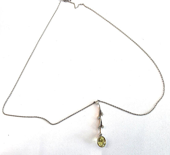 Collier pendentif en or blanc 18 ct avec diamants et péridot 58 Facettes 1921 F