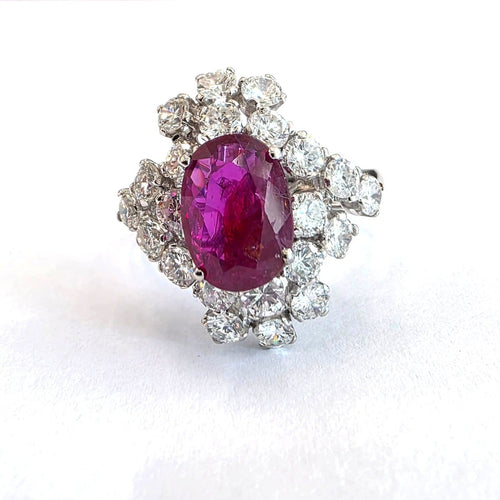 Bague 52 Bague en or blanc 18 ct, rubis et diamants 58 Facettes 274/26 E 159/26