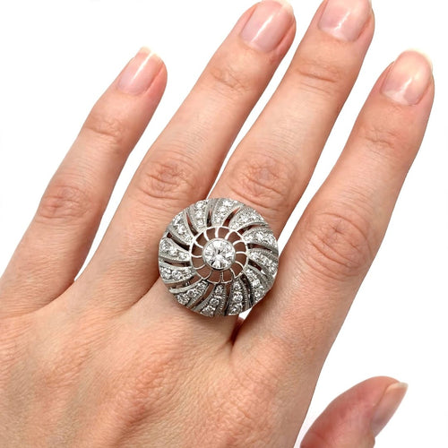 52 Bague en or blanc 18 ct et diamants 58 Facettes 417/26 A