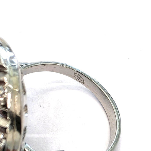 52 Bague en or blanc 18 ct et diamants 58 Facettes 417/26 A