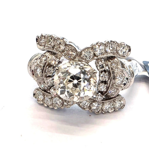 58 Bague en or blanc 18 ct avec diamant old mine et diamants 58 Facettes 518/26 B