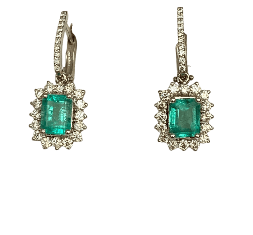 ALGT - Boucles d'oreilles pendantes en or blanc, émeraudes et diamants 58 Facettes earrings