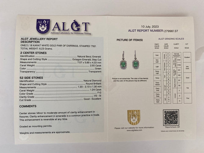 ALGT - Boucles d'oreilles pendantes en or blanc, émeraudes et diamants 58 Facettes earrings