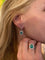 ALGT - Boucles d'oreilles pendantes en or blanc, émeraudes et diamants 58 Facettes earrings