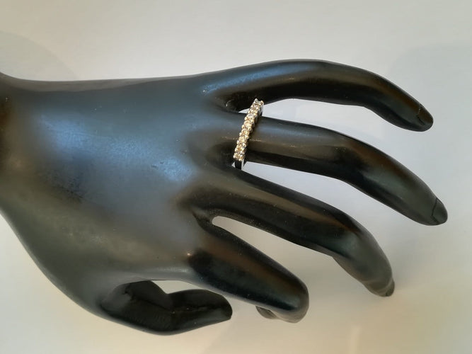 48.5 Demi-alliance - Bague en or blanc et diamants 58 Facettes 00569