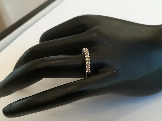 48.5 Demi-alliance - Bague en or blanc et diamants 58 Facettes 00569