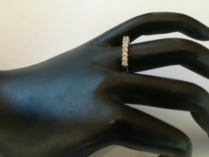 48.5 Demi-alliance - Bague en or blanc et diamants 58 Facettes 00569