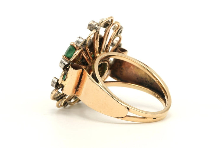 54 Art Nouveau - Bague en or jaune 18 carats, émeraude et diamants 58 Facettes 23049