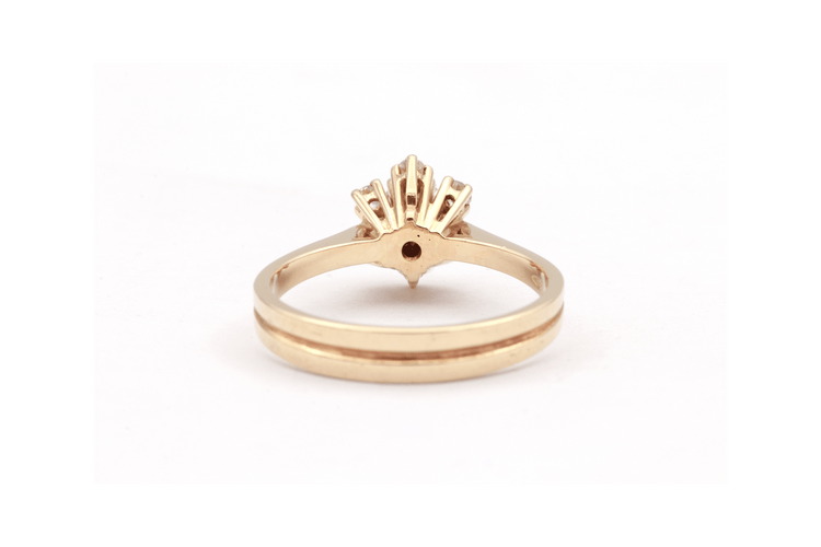 54 Bague contemporaine en or jaune 18 carats et diamants 0,48 ct 58 Facettes 23065