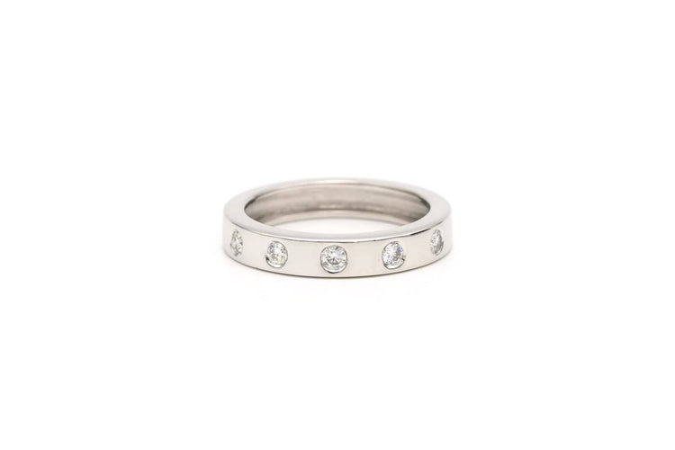Bague 55 Bague contemporaine en or blanc 18 carats, diamants taille brillant (0,25 ct) 58 Facettes 19366