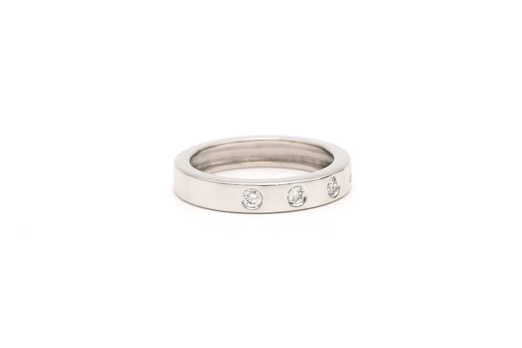 Bague 55 Bague contemporaine en or blanc 18 carats, diamants taille brillant (0,25 ct) 58 Facettes 19366