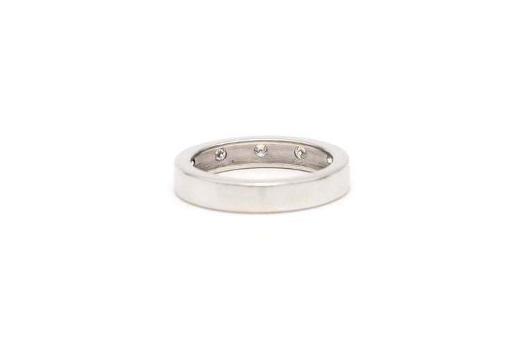 Bague 55 Bague contemporaine en or blanc 18 carats, diamants taille brillant (0,25 ct) 58 Facettes 19366