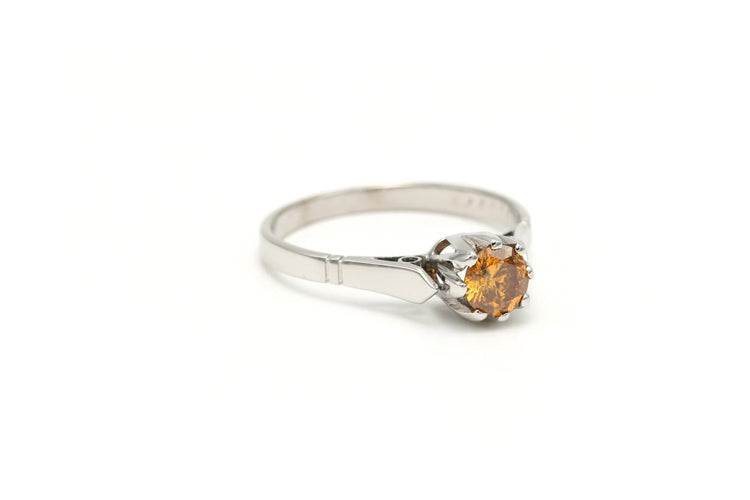 Bague 53 Bague années 50 en or blanc et diamant jaune 58 Facettes 20197