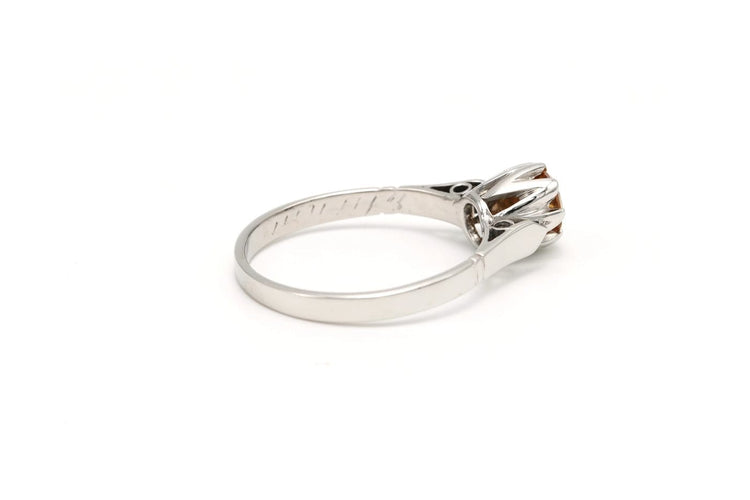 Bague 53 Bague années 50 en or blanc et diamant jaune 58 Facettes 20197