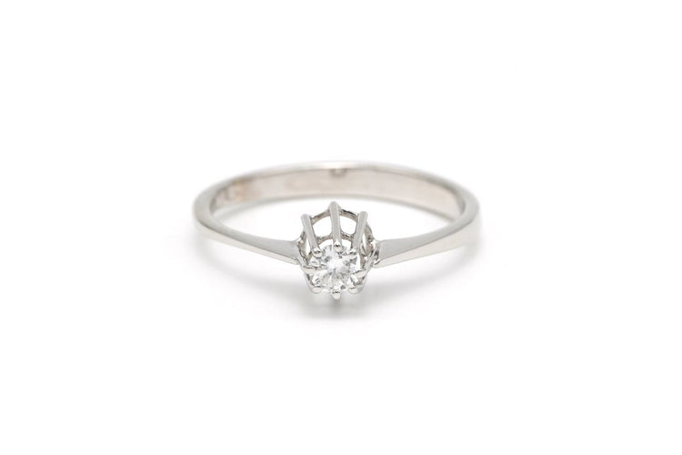 52 Bague contemporaine en or blanc 18 carats et diamant 58 Facettes 19786