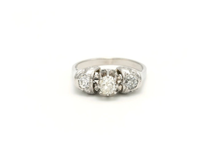 Bague 53 Art déco - Bague en or blanc et diamants 58 Facettes 20454