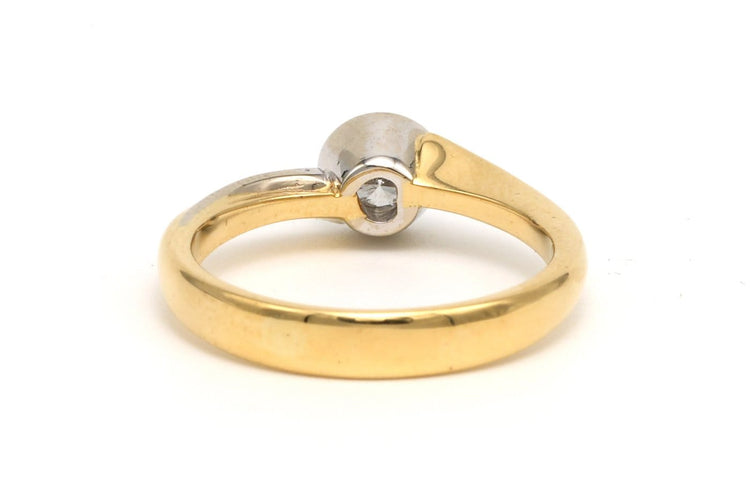 Bague 55 Bague contemporaine en or jaune et blanc 18 carats et diamant 58 Facettes 20975