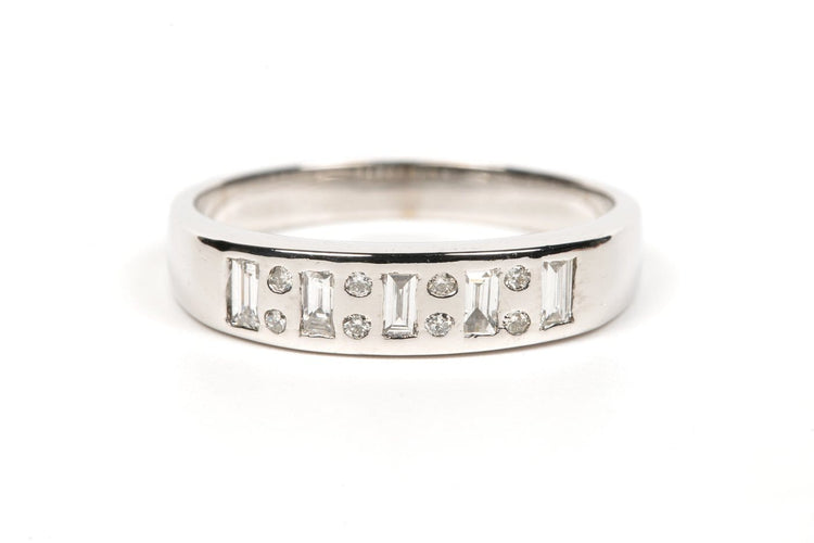 Bague 56 Alliance demi-américaine en or blanc et diamants 58 Facettes 19361