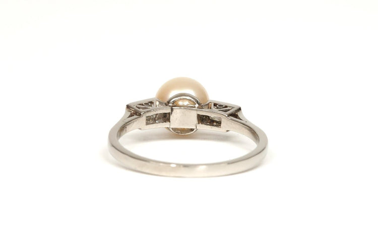 Bague 53 Art Déco - Bague en or blanc, perle et diamants 58 Facettes B843